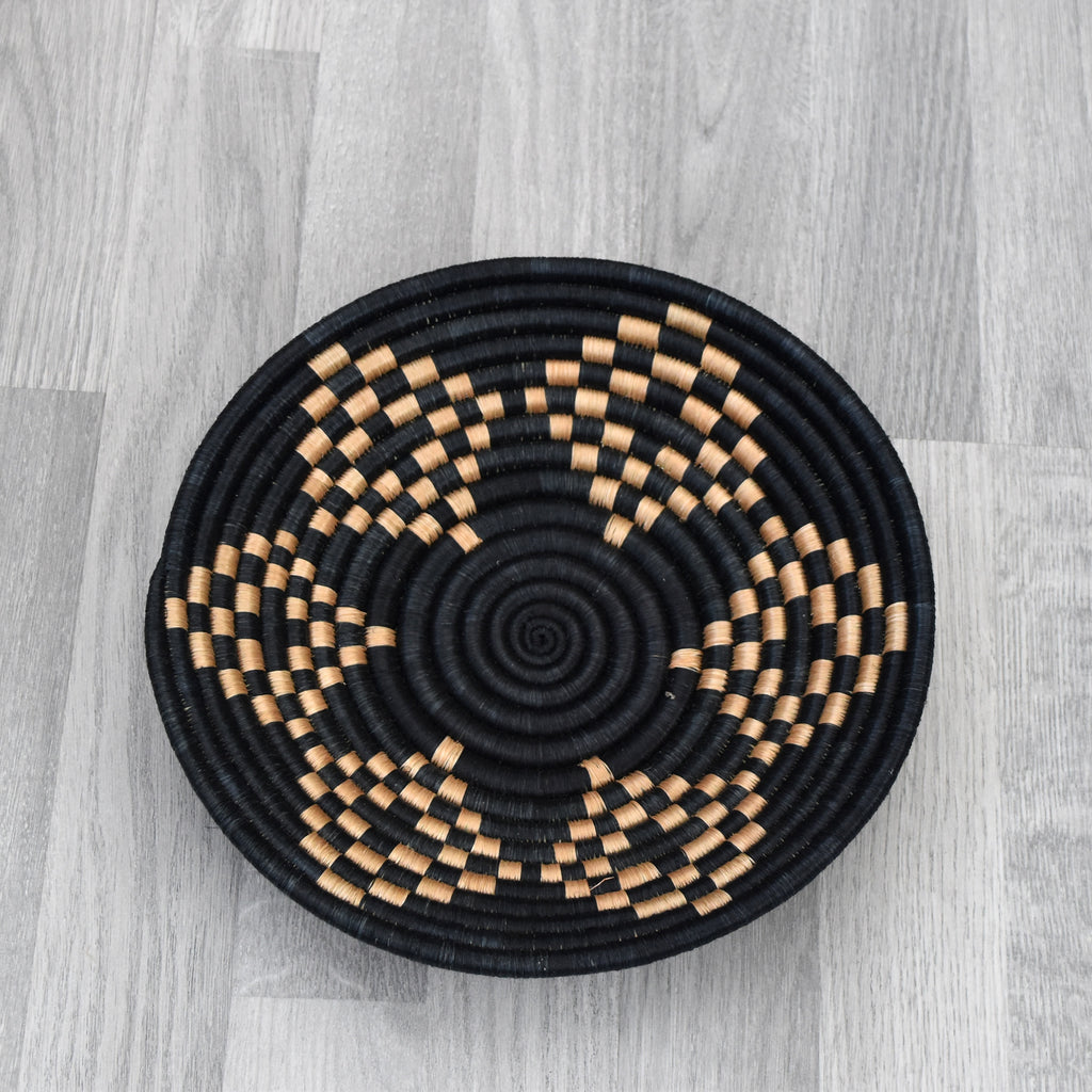 Medium African Basket / Rwandan Basket / Wall art Basket / Straw basket / Hanging wall basket / Brown Woven Basket / Home Décor