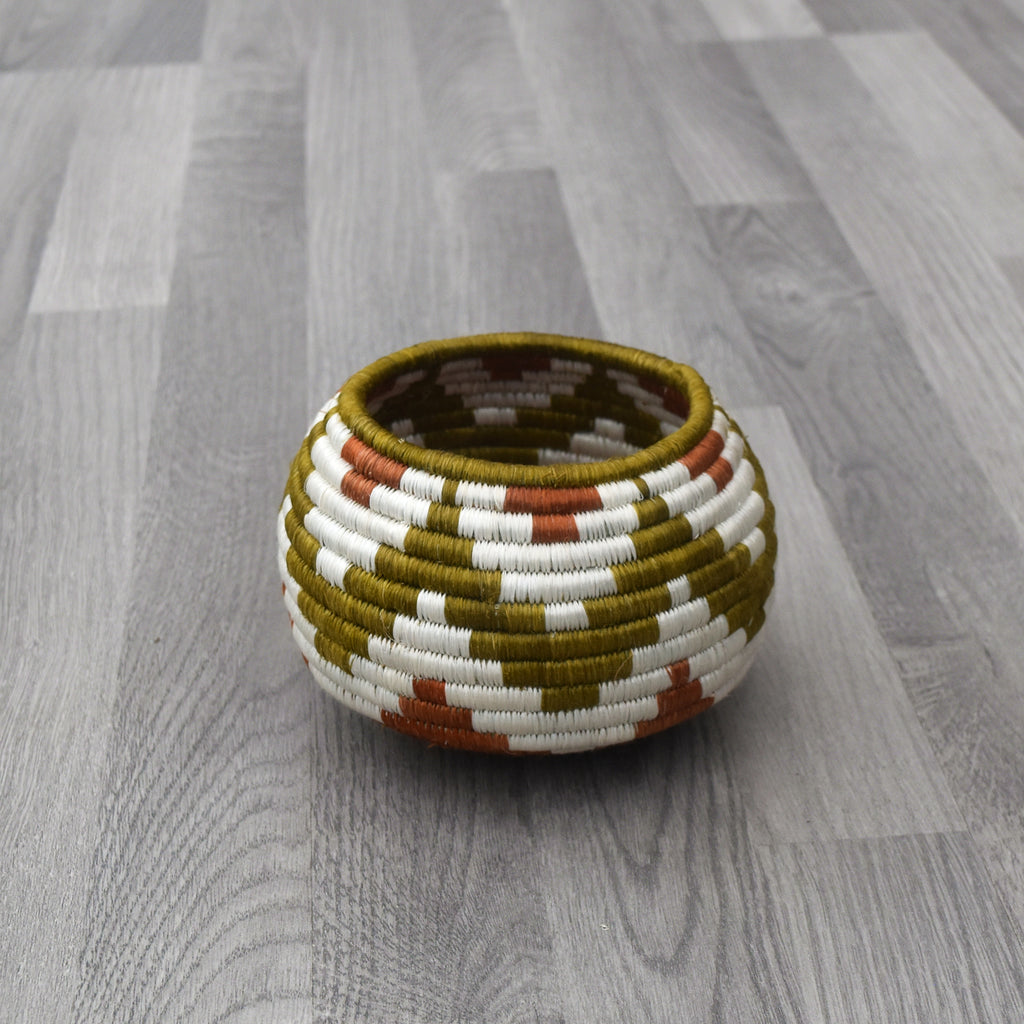 Rwandan Pot Basket - P3