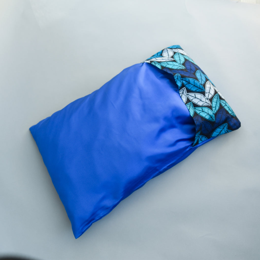 Luxury satin pillowcase provides smooth and soft feeling to ensure your tight sleep with stain resistant. Great for your hair: Satin pillowcase creates less friction of your beautiful curly hair and reduces hair breakage. It does not absorb moisture which in turn will to help retain your  beautify, shiny hair & lustrous hair - Silky and smooth satin pillowcases protect your hair tangling and frizz free.