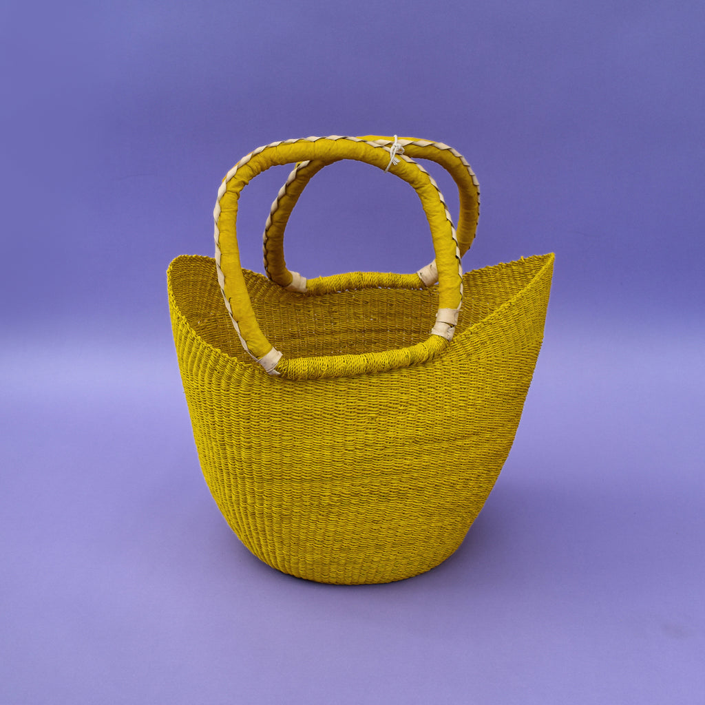 This market basket also called Bolga basket or U shopper is handwoven from elephant grass, leather, and dyed. It makes a great eco-friendly shopping bag, beach bag, or storage basket.   One great thing about this basket is, it’s sustainable. It is durable, soft, and can be used as many times as you wish and for multiple things, you can think of. Thus going grocery shopping, to the beach, a picnic, or even storing things in it. It will make a great present as well.